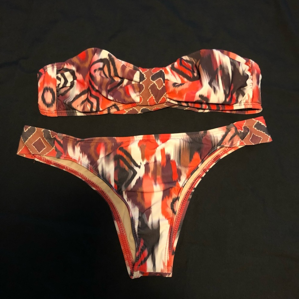 2 piece Hurley bandeau bikini sz. Small